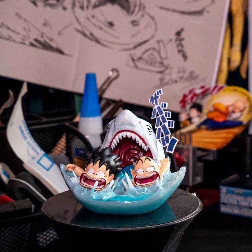 6.5cm/2.6in Anime Dragon Ball Z Son Goku Krillin Shark Attack Water Escape Figure Collectible DBZ Action Figure