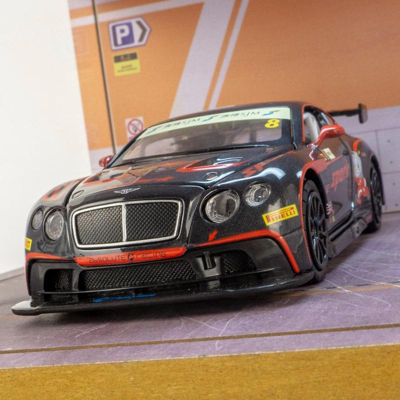 

Caipo Bentley Continental GT3 Macau Edition Alloy Car Model with Sound, Light, and Openable Doors - Collectible Toy Ornament.