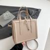 Personality Trend Fashion Tote Bag Women's Large-capacity Work Commuter Bag 2025 Korean Shoulder Handbag