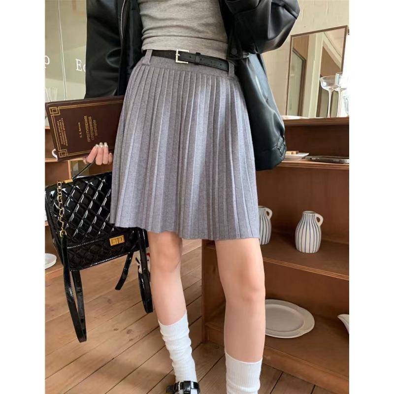 

Ретро мини-юбка А-силуэта с высокой талией из французского трикотажа для женщин - Осень/Зима 2024 M