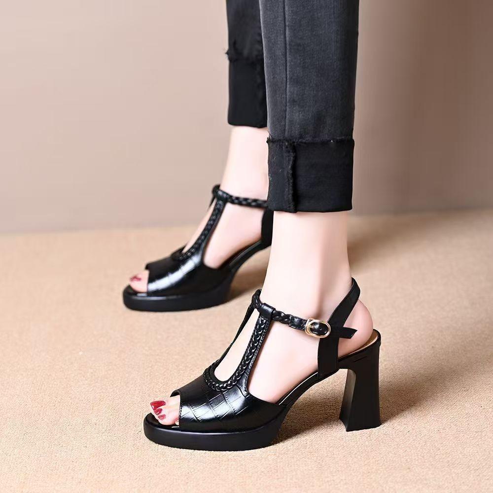 Black medium heel thick heel sandals women's summer 2025 thick sole fashion outer wear waterproof table fish mouth word with high heels women