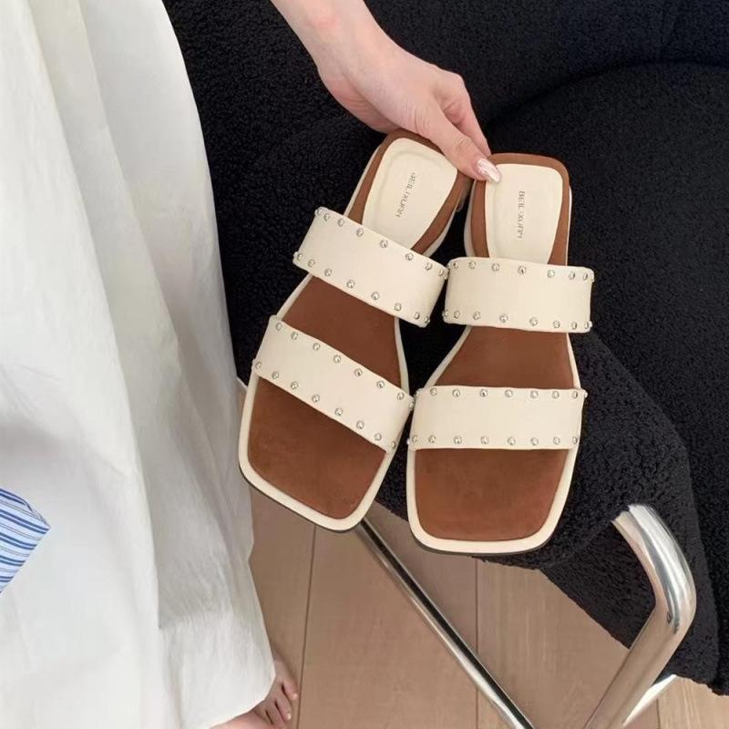 

Шлепанцы на танкетке с толстой подошвой, увеличивающие рост на 3 см, в стиле ретро с заклепками, женские летние, для улицы, для отпуска, повседневные, пляжные сандалии 35