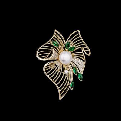 Eleganti Spille di Lusso con Perle e Fiori, Spille Squisite per Donne Ragazze, Accessori per Abbigliamento, Corsage Retro Temperamento, Regali