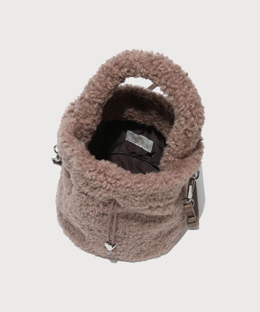 Covernat Woman Clover Heart Fluffy Bucket Bag Brown