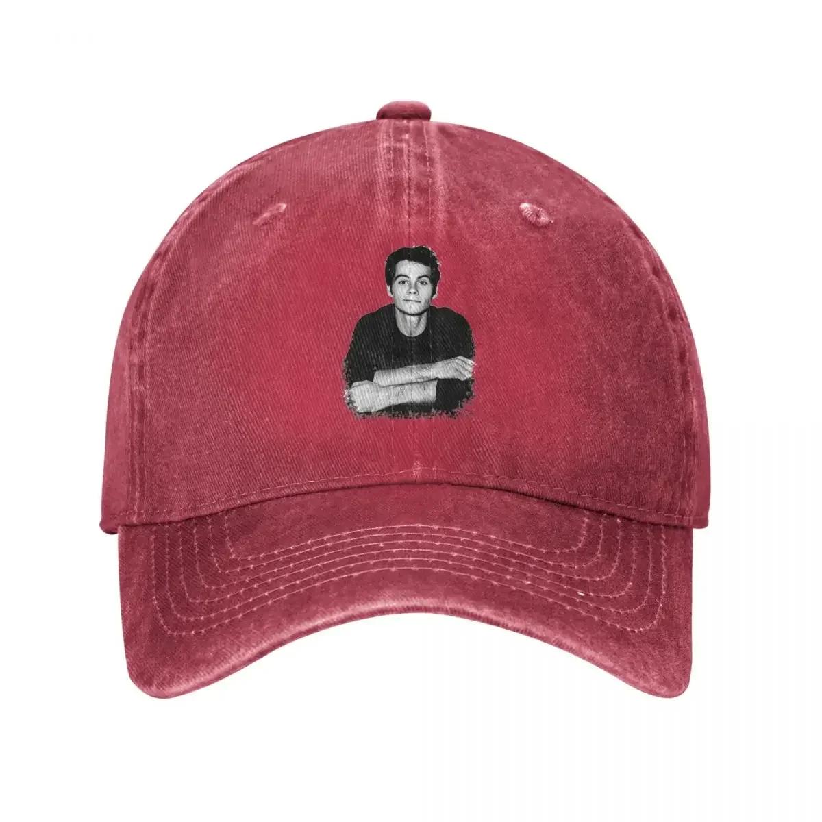 Dylan O Brien Unisex Style Baseball Caps Distressed Denim Caps Hat Vintage Outdoor Activities Headwear One Size