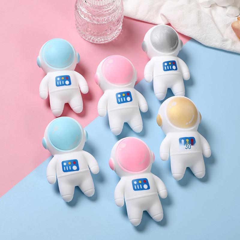 

Игрушка-антистресс «Астронавт» - Креативный мячик для снятия стресса