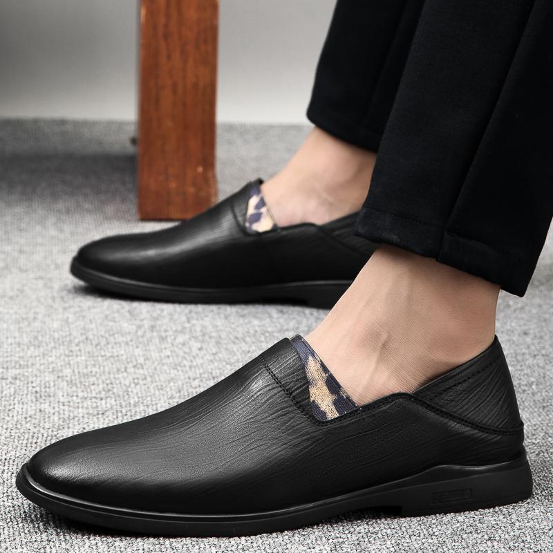 2025 British Style Men's Genuine Leather Loafers Retro Brown Men's Banquet Dress Shoes Lightweight Driving Shoes Anti Slip