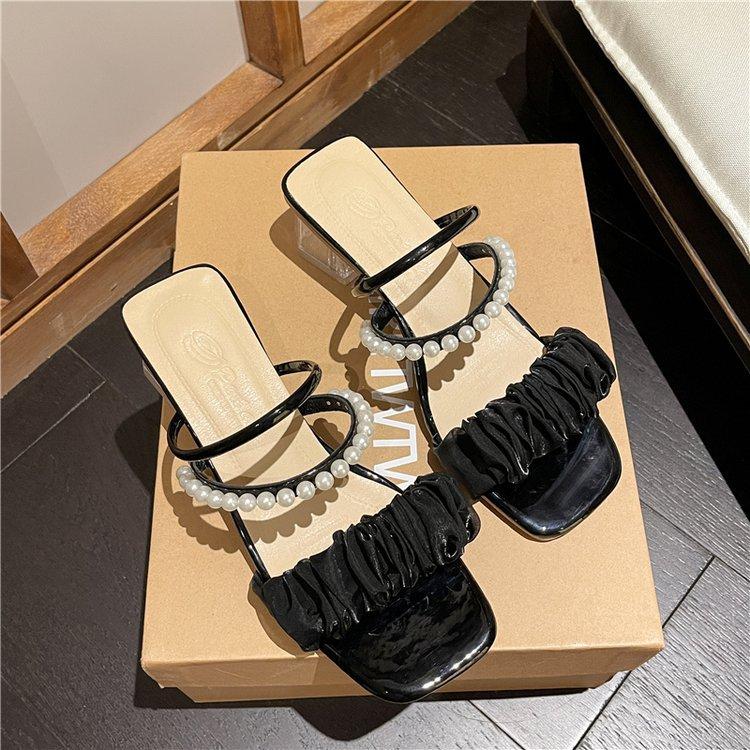 Internet celebrity fairy wind two wear sandals female summer 2025 new one word with pearl small fragrant wind thick heel medium heel slippers