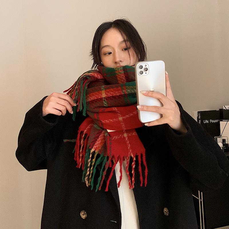 

Korean Style Christmas Plaid Thick Scarf & Shawl - Warm & Versatile for Students 190 x 65 cm зелений колір плед/червоний