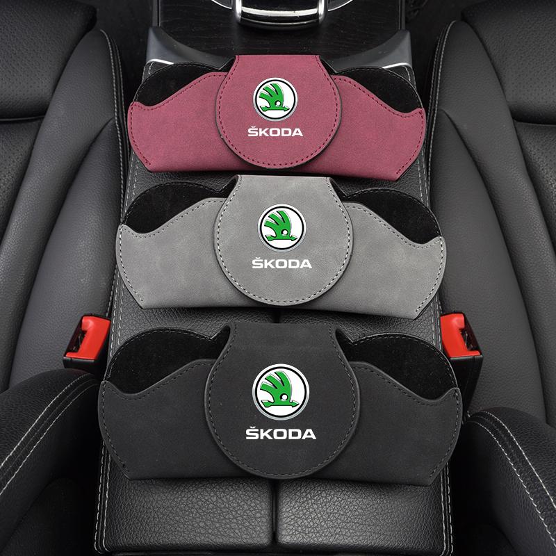 Car Suede Glasses Box Case Sun Visor Sunglasses Clip For Skoda Octavia Kodiaq Enyaq iV Kamiq Scala Superb Fabia Rapid Karoq Yeti