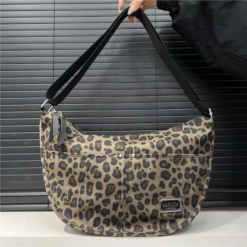 Women'S Personalized Leopard Print Diagonal Straddle Bag Retro Versatile Trend Shoulder Bag