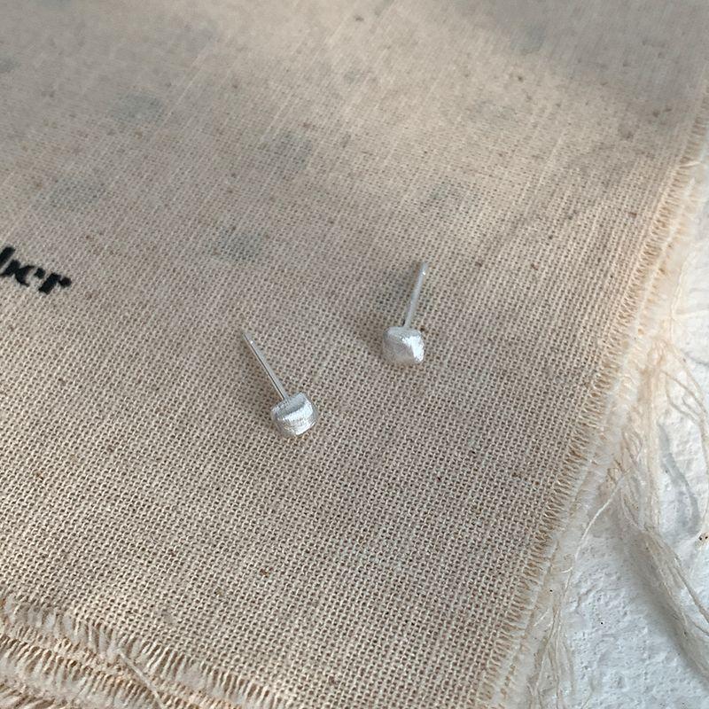 

For the Evening S925 Sterling Silver Frosted Squares Small Ear Studs Simple Wild Earrings Small Exquisite Work Clothing Student Earrings Women S925 silver silver box stud earrings