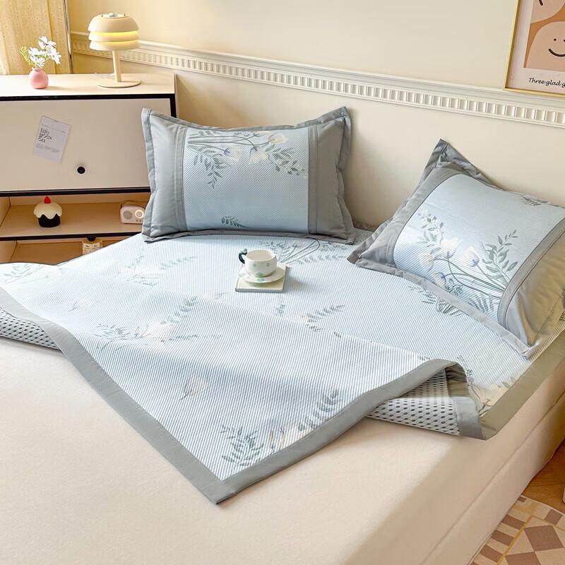 BGM Instant Cool Ocean Silk Summer Quilt