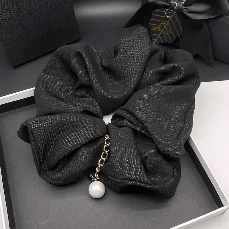 Elegant Retro Pearl Hair Tie: Versatile & Stylish Ponytail Holder 2025
