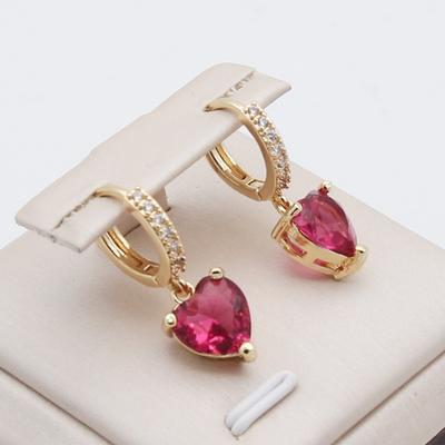 Orecchini pendenti a forma di cuore rosso in zircone per donna 2024 Nuova moda Orecchino in zirconia cubica Gioielli accessori da festa alla moda