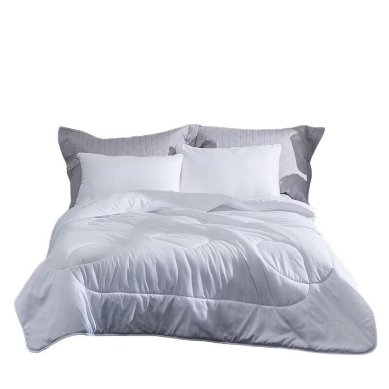 Luolai Ultra-Soft Seven-Hole Four-Season Quilt