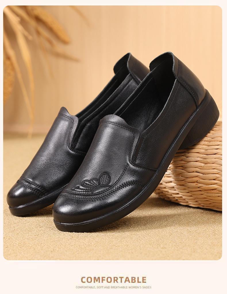 Genuine Leather Soft Sole Slip-on Shoes for Women, Non-slip, Comfortable, Plus Size, Autumn Style - Model 801319