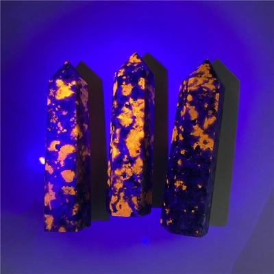 Polished Flame Stone Crystal Point – Hexagonal Fire Spirit Decor for Home or Office
