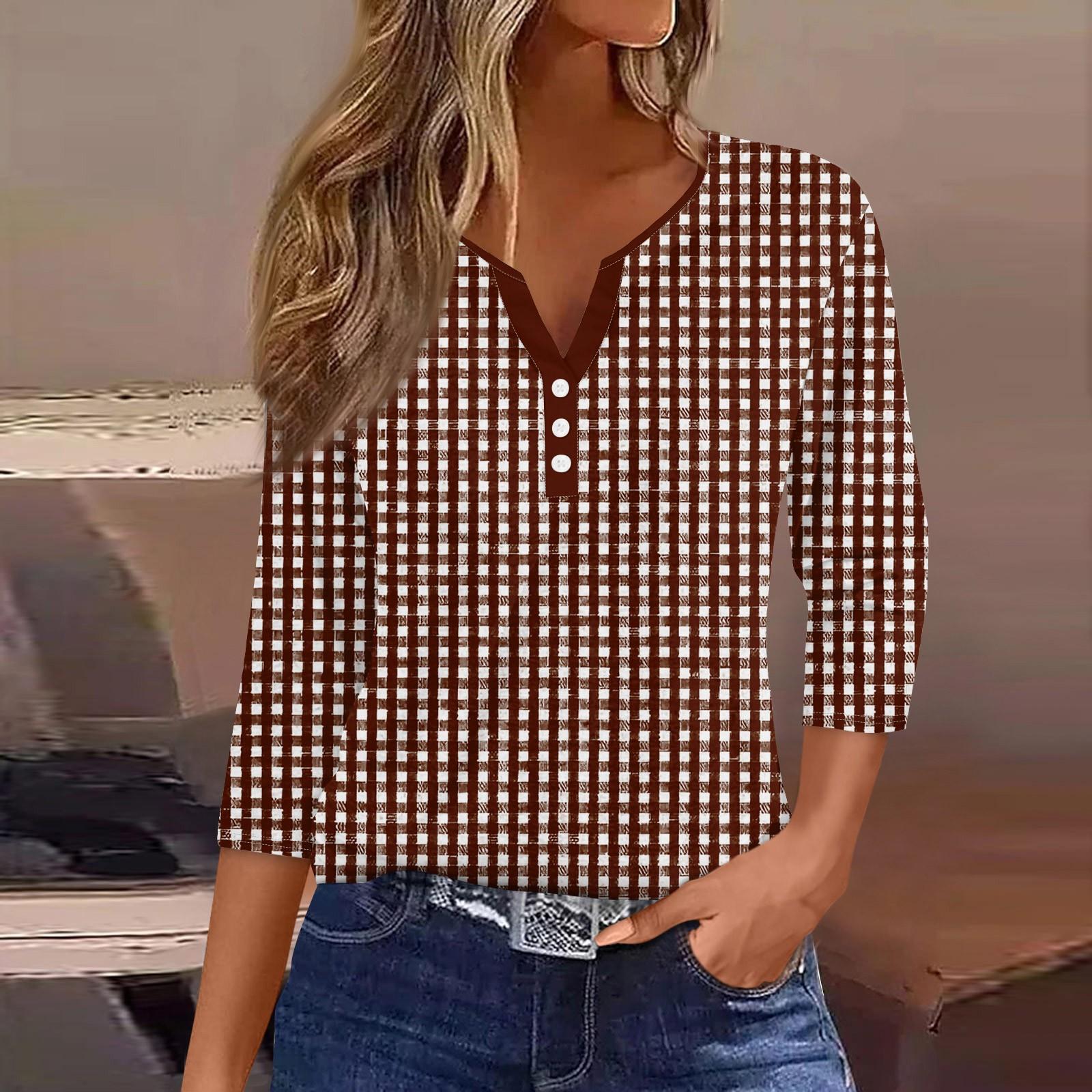 

Жен. Футболка Футболка С принтом Пуговицы Рукав 3/4Ежедневно Выходные Мода Классический Топ с v-образным вырезом Обычный L