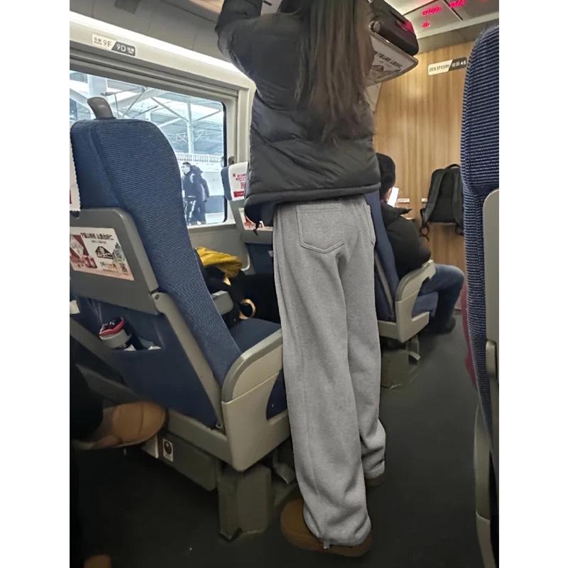 Women's Gray Fleece-Lined Sweatpants, 2025 Early Autumn Style, Straight-Leg, Petite, Wide-Leg Activewear.