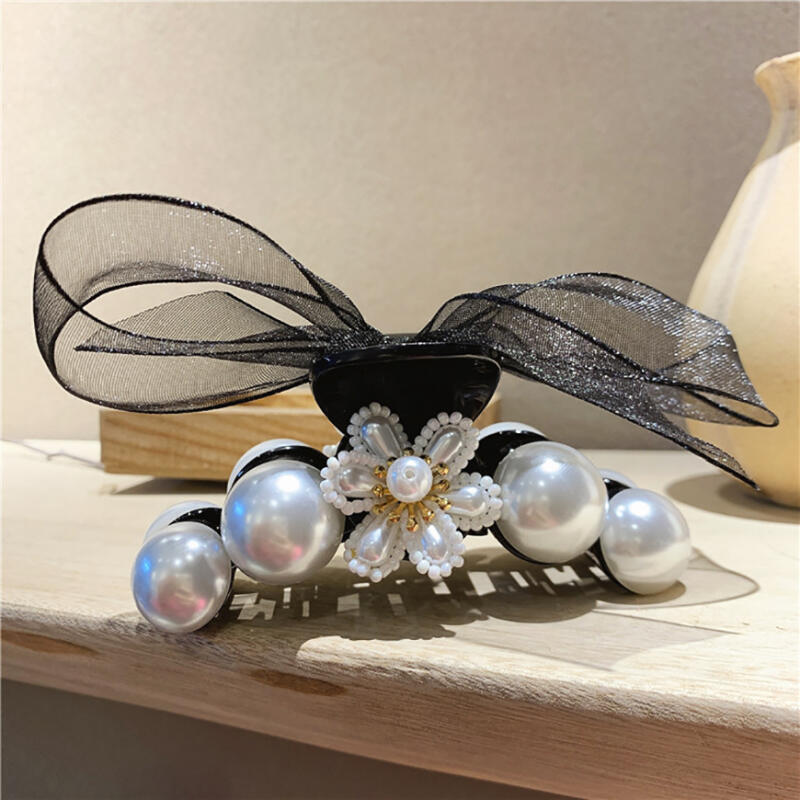 Lovely Daisy Flower Dress Pearl Self Wedding Hairpin