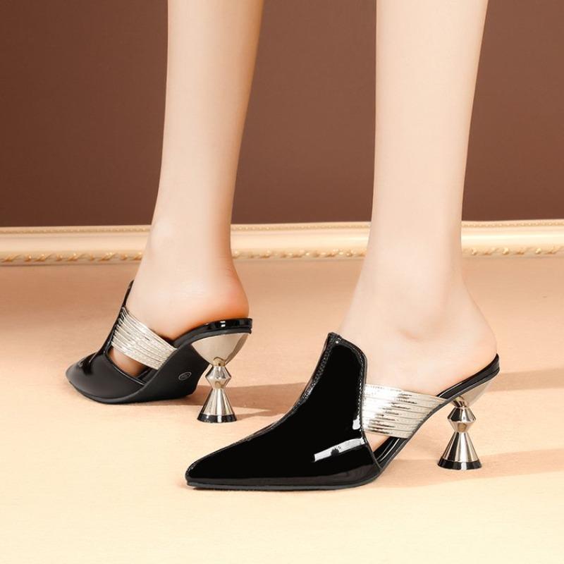 High heel, slippers women 2026 patent leather temperament, fashionable toe sandals women outdoor wear, lazy cool and trendy