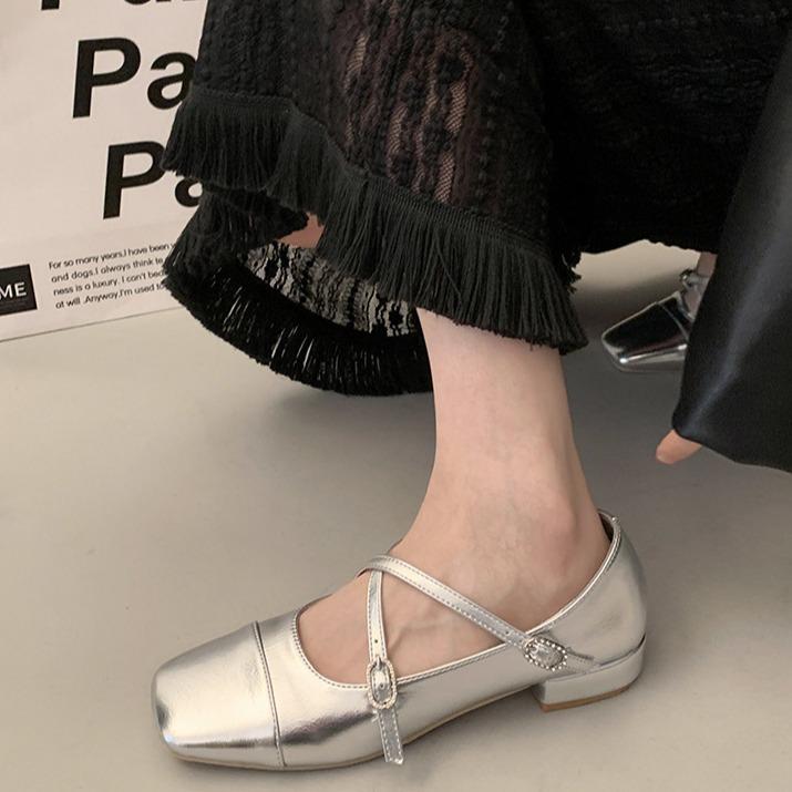 Französische Xiaoxiangfeng Silberfee Gleiche Einzelne Schuhe Damen 2025 Frühling Neu Vielseitig Leichte Mund Retro Mary Jane Schuhe