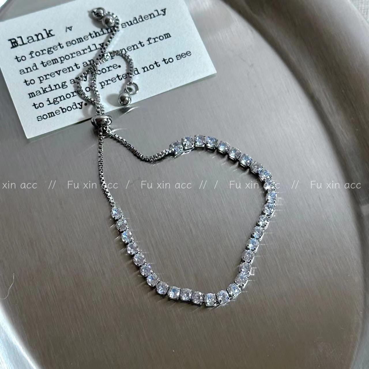 

Элегантный регулируемый браслет из циркония для пар и друзей Square Trumpet