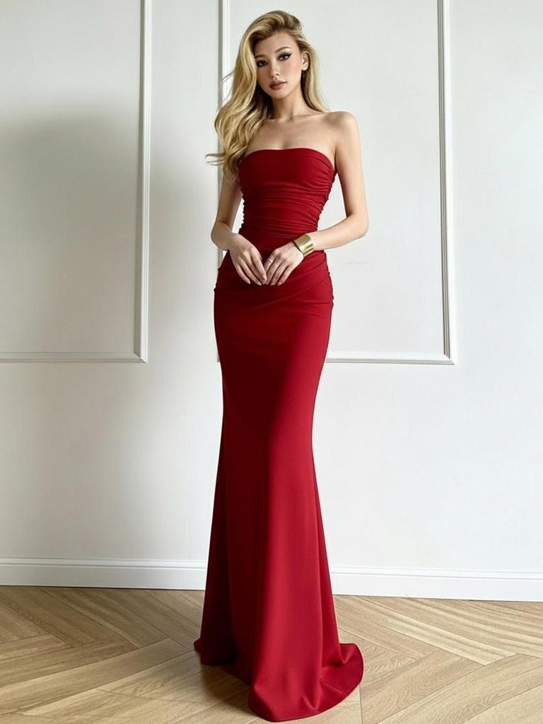 Elegant European Strapless Pleated Long Dress - Slimming & Hip-hugging Design
