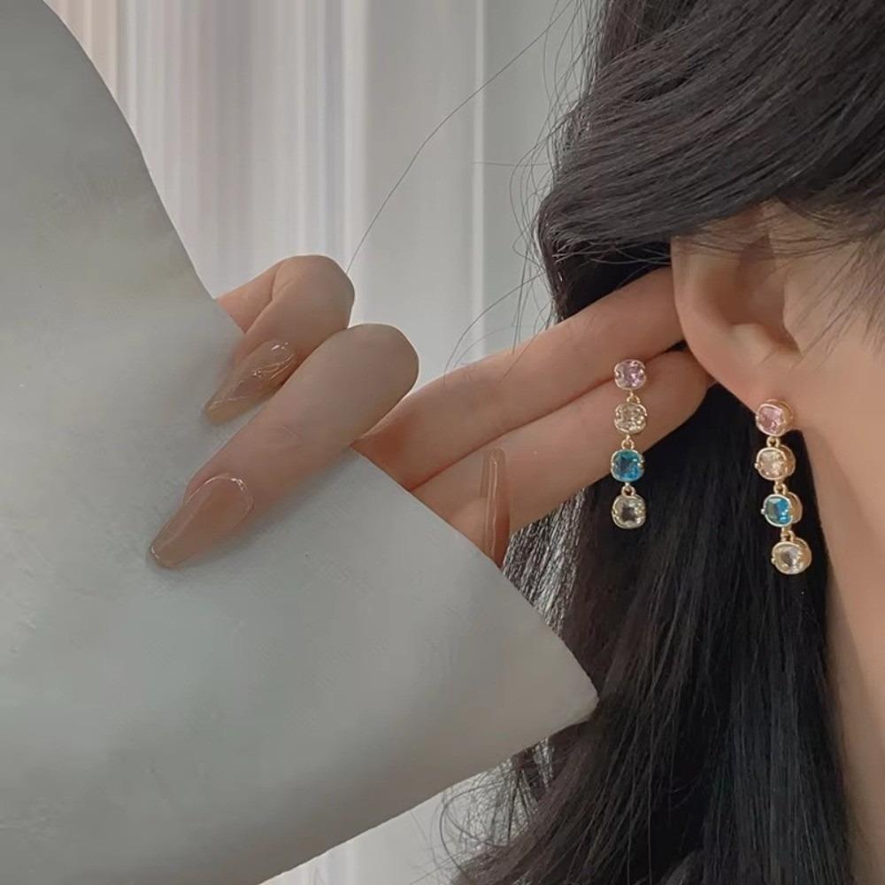 

Гладкие металлические серьги с цирконом Сверкающие геометрические серьги Винтажные подвески для ушей Роскошные подарки 1