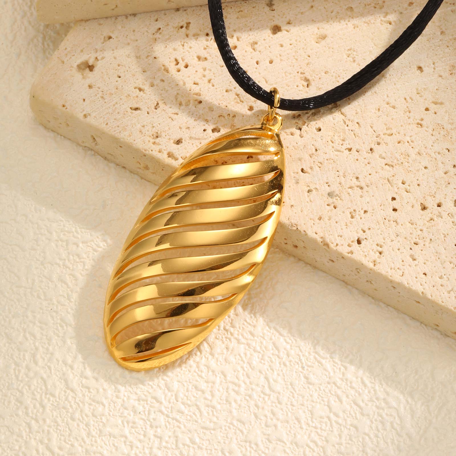 

Geometric Conch Pentagram Pendant Necklaces for Women,Black Rope Chain Necklaces,Unique Jewelry Gift