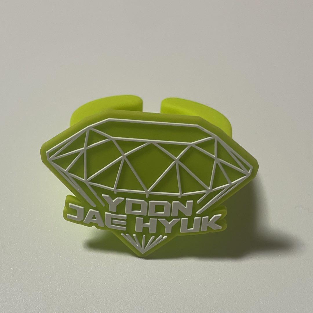 

[Б/У] Treasure Лайтстик-кольцо Джэхёк REBOOT