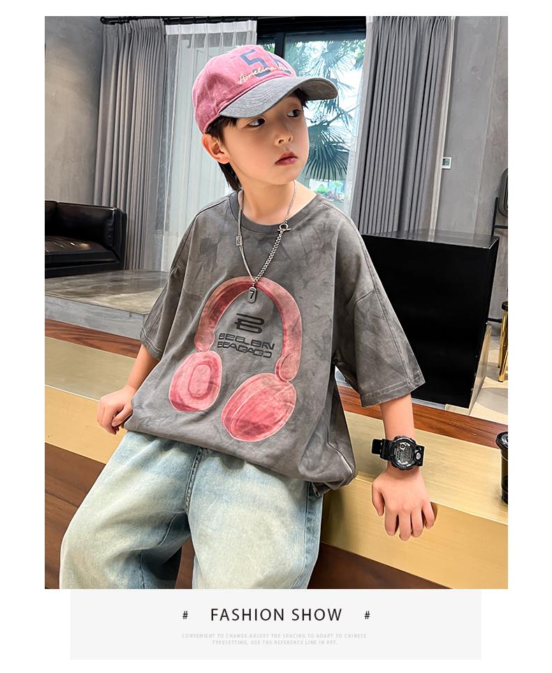 Boys' Street Explosion Short sleeved T-shirt Summer 2026 New Children's Summer Top Boys' Summer Handsome Trendy Brand