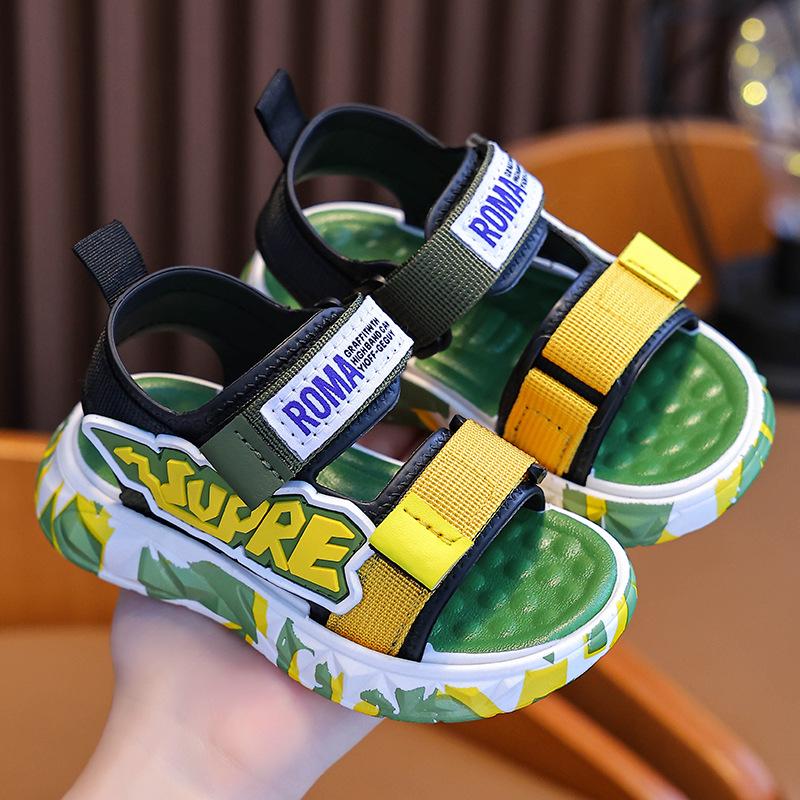 Boys' 2024 Summer Korean-Style Casual Beach Sandals with Soft Soles.