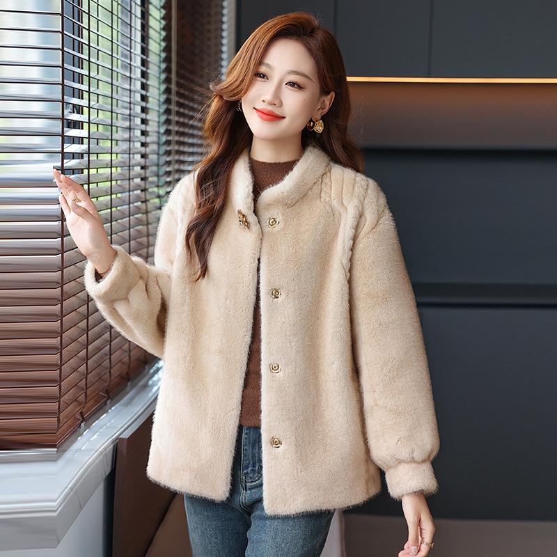 Elegant Mink Velvet Autumn/Winter Coat for Middle-Aged and Elderly Women