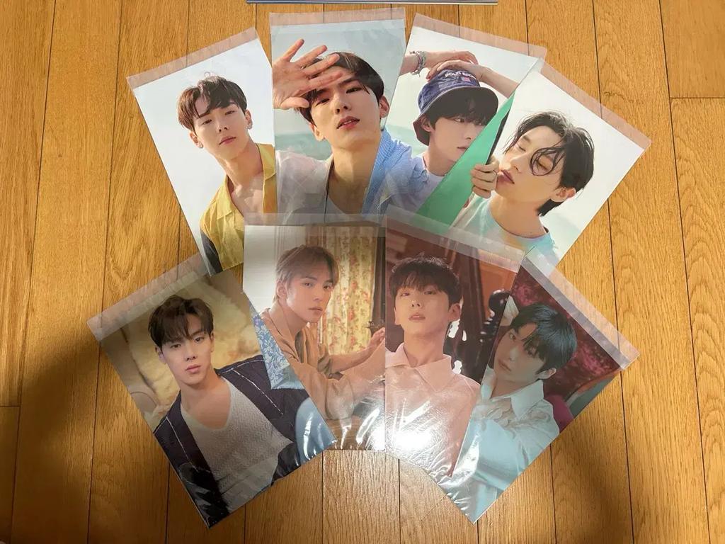 MONSTA X >< Chillax Mode Photobook Used