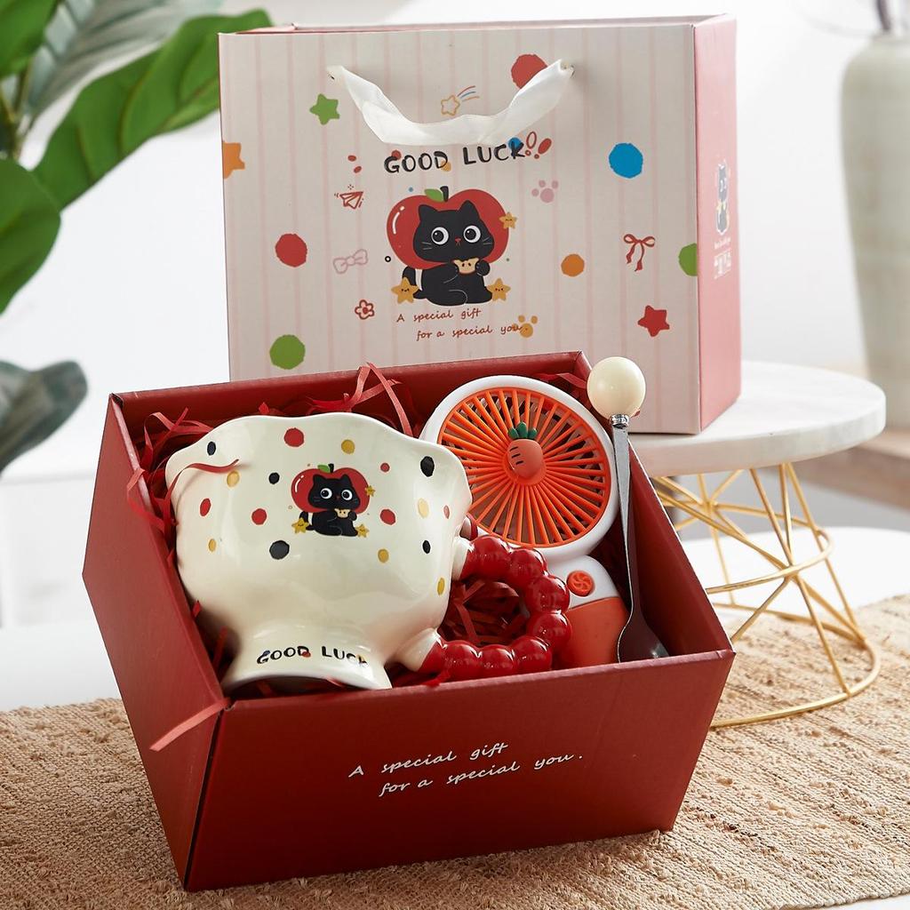 Hochwertige Cartoon-Keramiktasse Geschenk: Niedliches Mädchen-Design, Weihnachtssouvenir, Wasserbecher in Geschenkbox