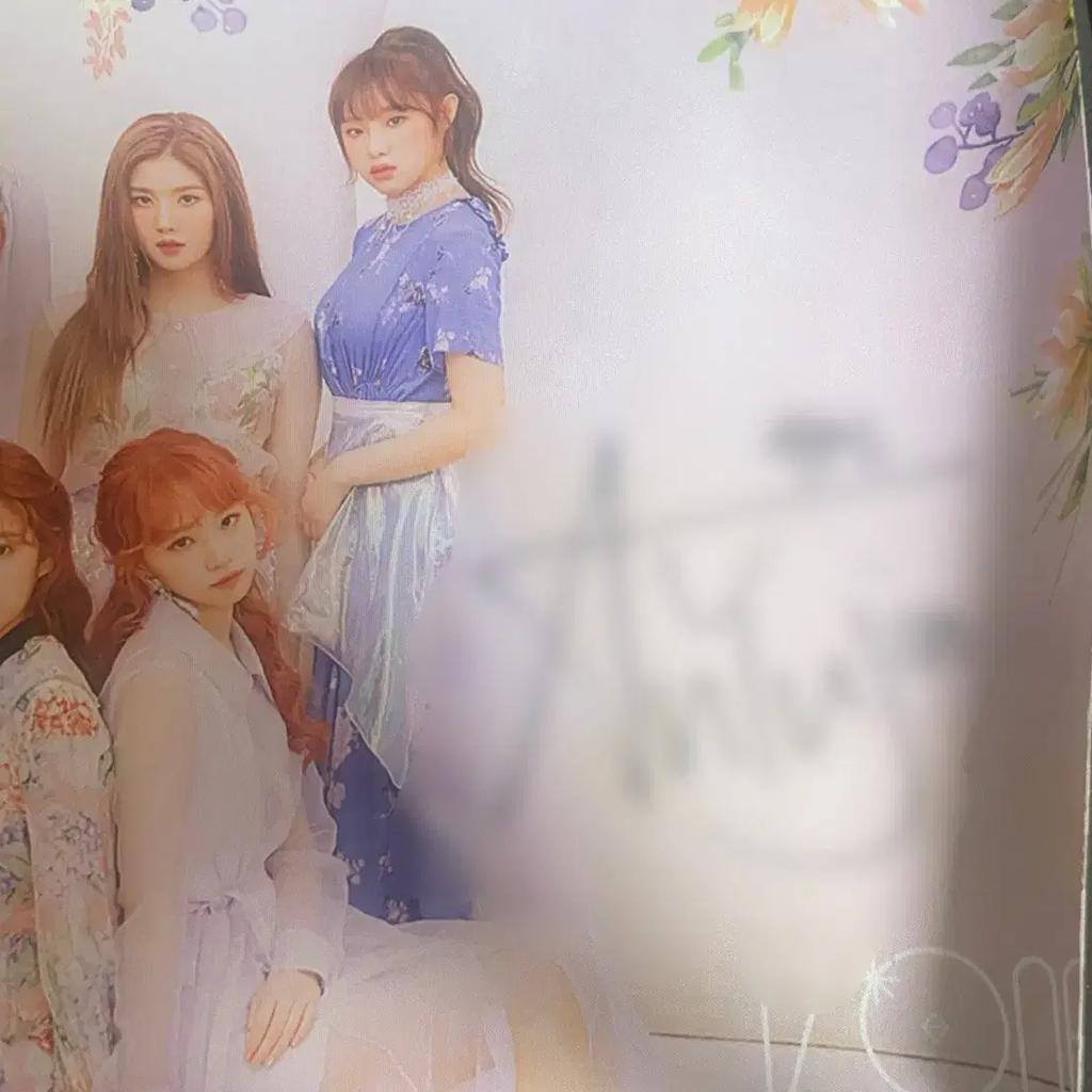 IZ*ONE Ahn Yujin Autographed Sudden Attack Mousepad