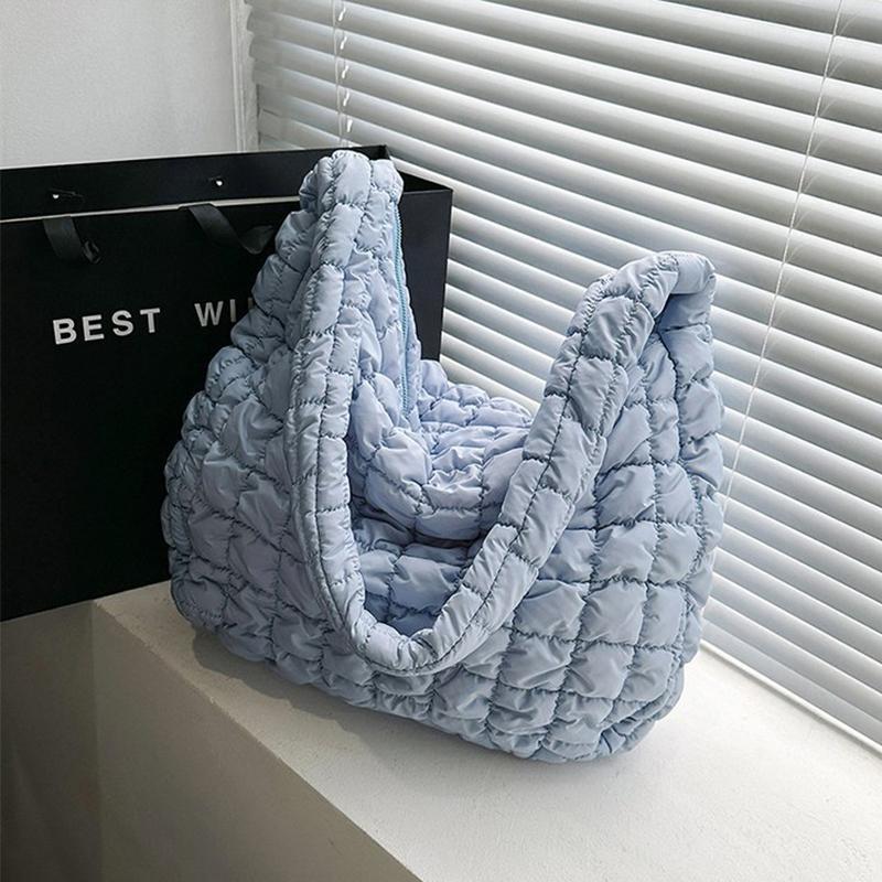 

New Cloud Bag Folded Soft Pleated Bubbles Shoulder Bags Dumpling Bag Large Capacity Tote Bag Cotton Underarm Handbag Woman 35x28x6cm світло-синій колір