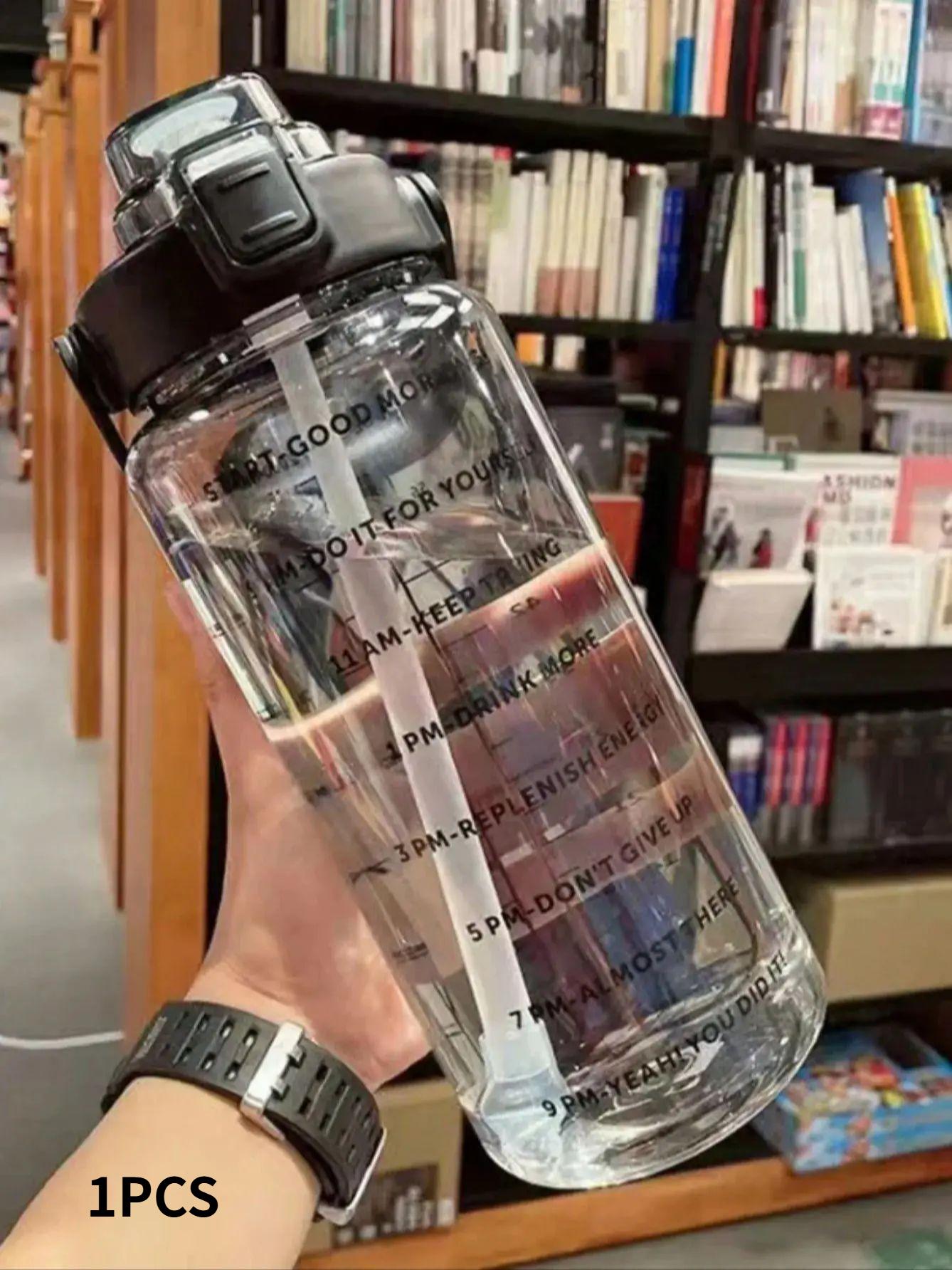 

Спортивная бутылка для воды большой емкости 2 л с соломинкой, портативная, герметичная конструкция, идеально подходит для спортзала и активного отдыха, прочный поликарбонатный материал 2.0L чёрный