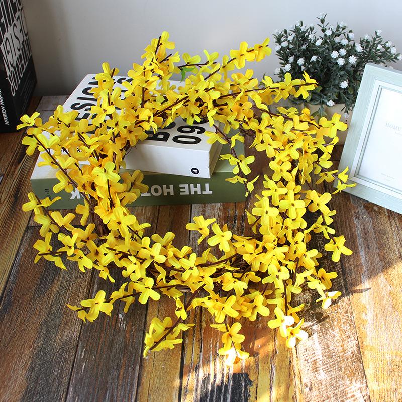 Simulation Spring Flower Wreath Door Hanging Home Yellow Decorative Wreath Window Holiday Arrangement Props
