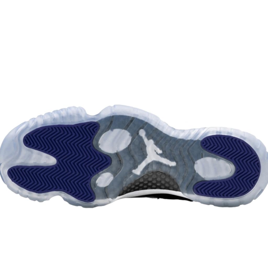 Air Jordan 11 Retro Concord