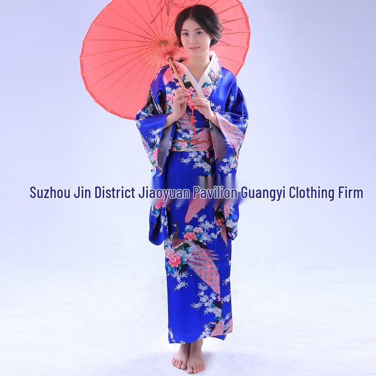 Vintage japonské kimono pro fotografování a scénické vystoupení