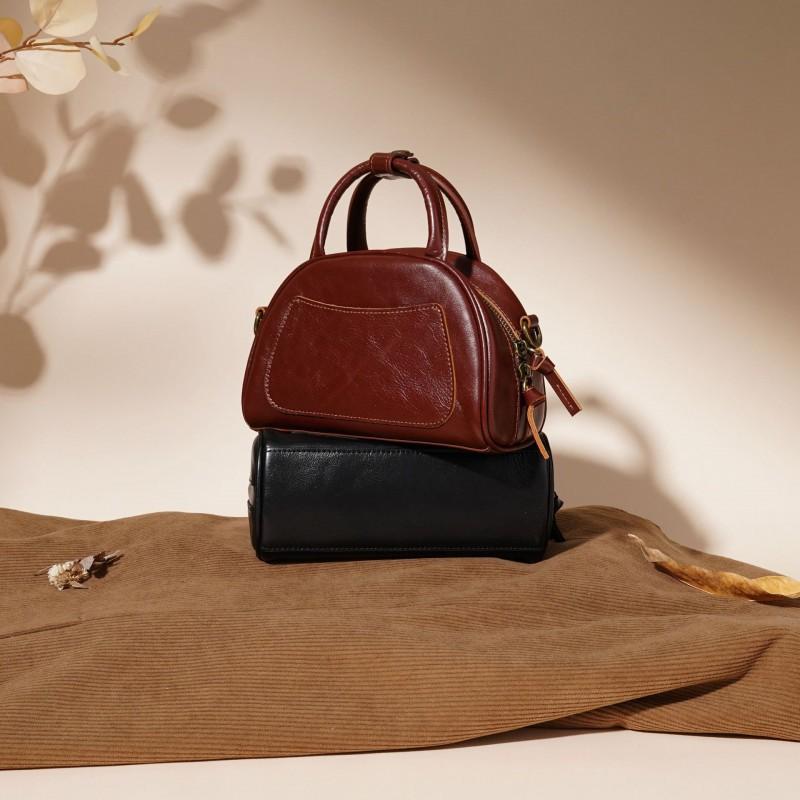 Pravá kůže 2025 Trendy Retro Malá čtvercová taška Všestranná Jednoramenná Crossbody Kabelka Populární Bowlingové Ženy