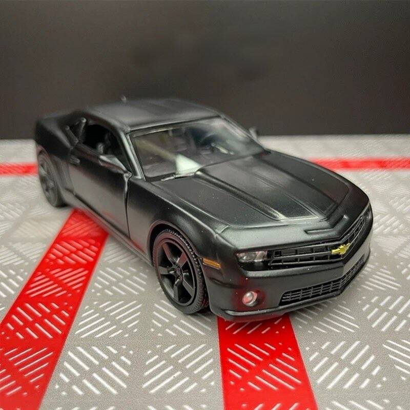 

1:36 Chevrolet Camaro 2010 Alloy Classic Sports Car Model Diecasts Metal Racing Car Vehicles Model High Simulation Kids Toy Gift чорний