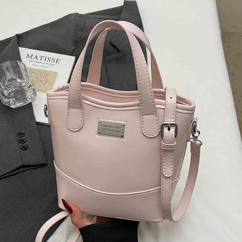 Koreańska wersja popularnej prostej wysokiej jakości koreańskiej przenośnej torby-wiadra modna wszechstronna styl commuter miejski casualowa torba listonoszka damska