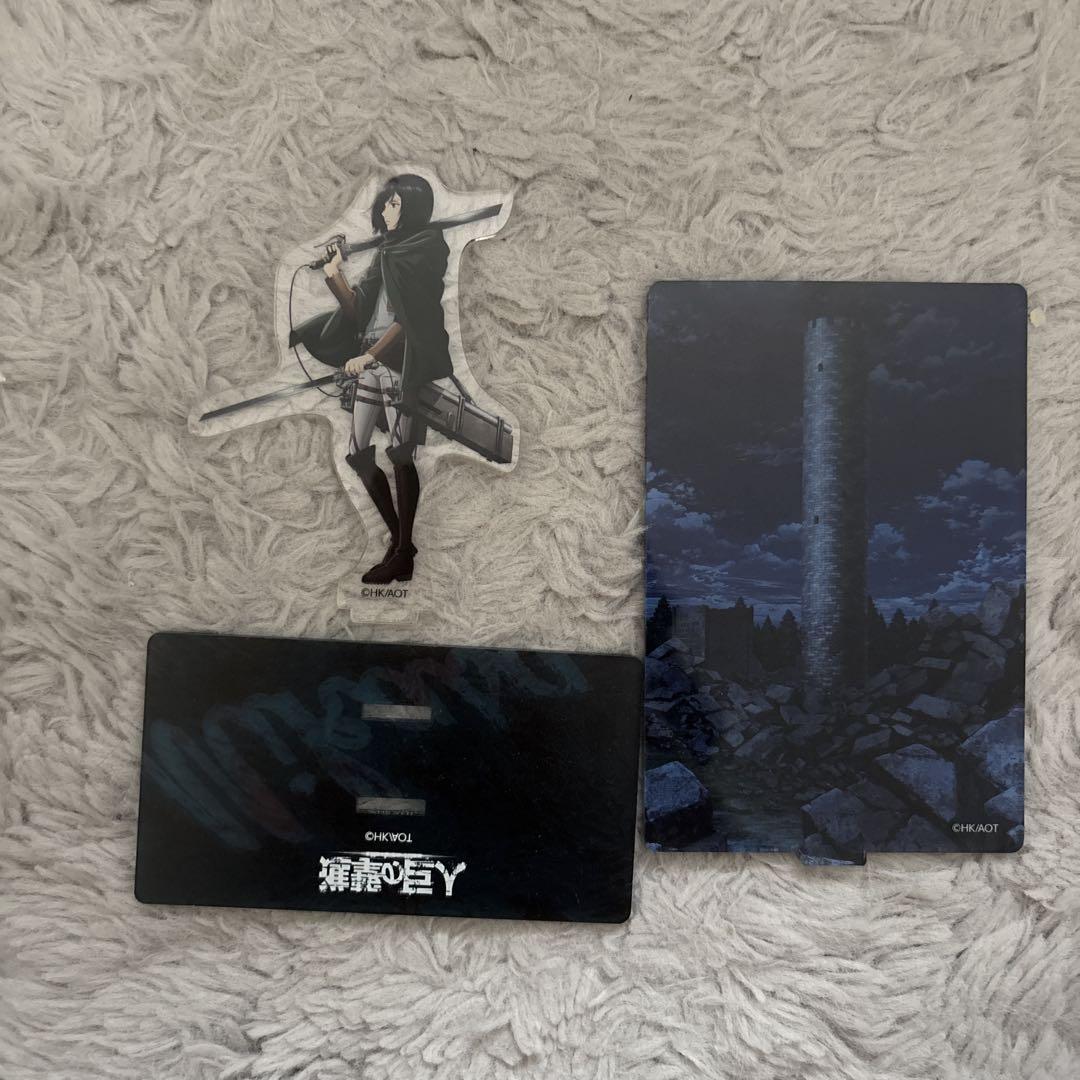 

[USED] Attack on Titan: Tower of Collapse - Acrylic Stand with Background - Mikasa