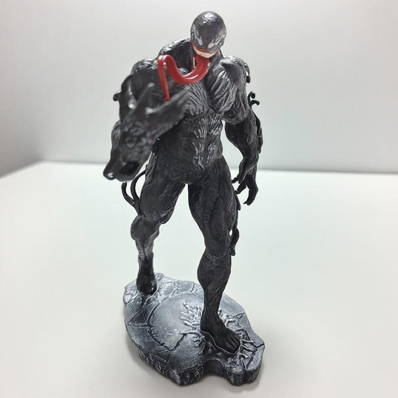 New 18Cm Venom Collectible Statue Figure Desktop Decor Pc Case Toy Anime Souvenir For Boys Fans Cool Collection Gift