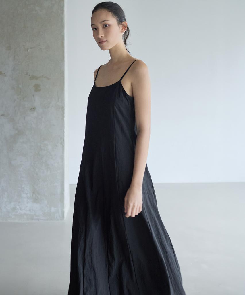 Nutopeu Line Dress_Black