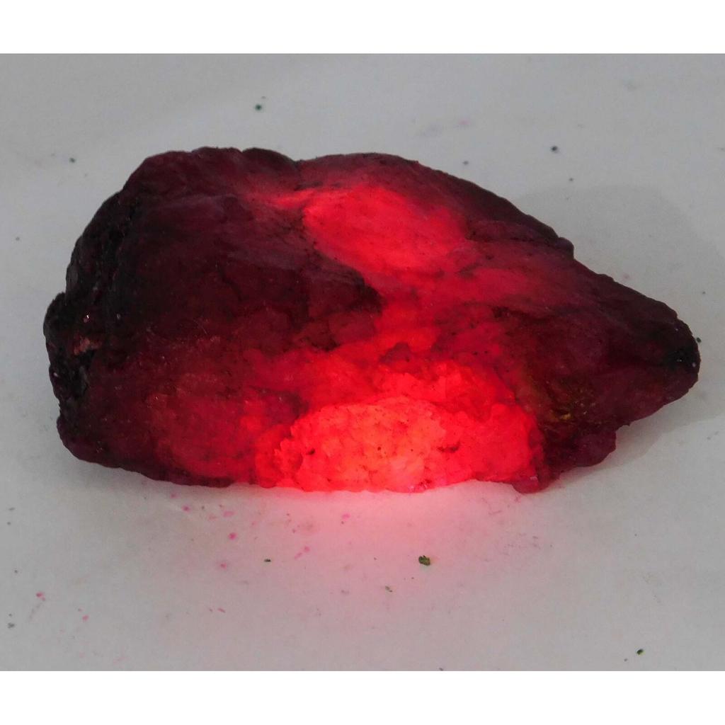 Natural Red Ruby Loose Gemstone 666 ct Uncut Rough for Lapidary and Gem Collections